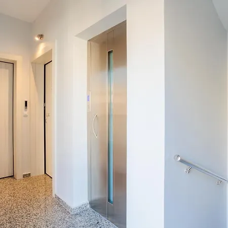 Апартаменты Georgia Seaview B1